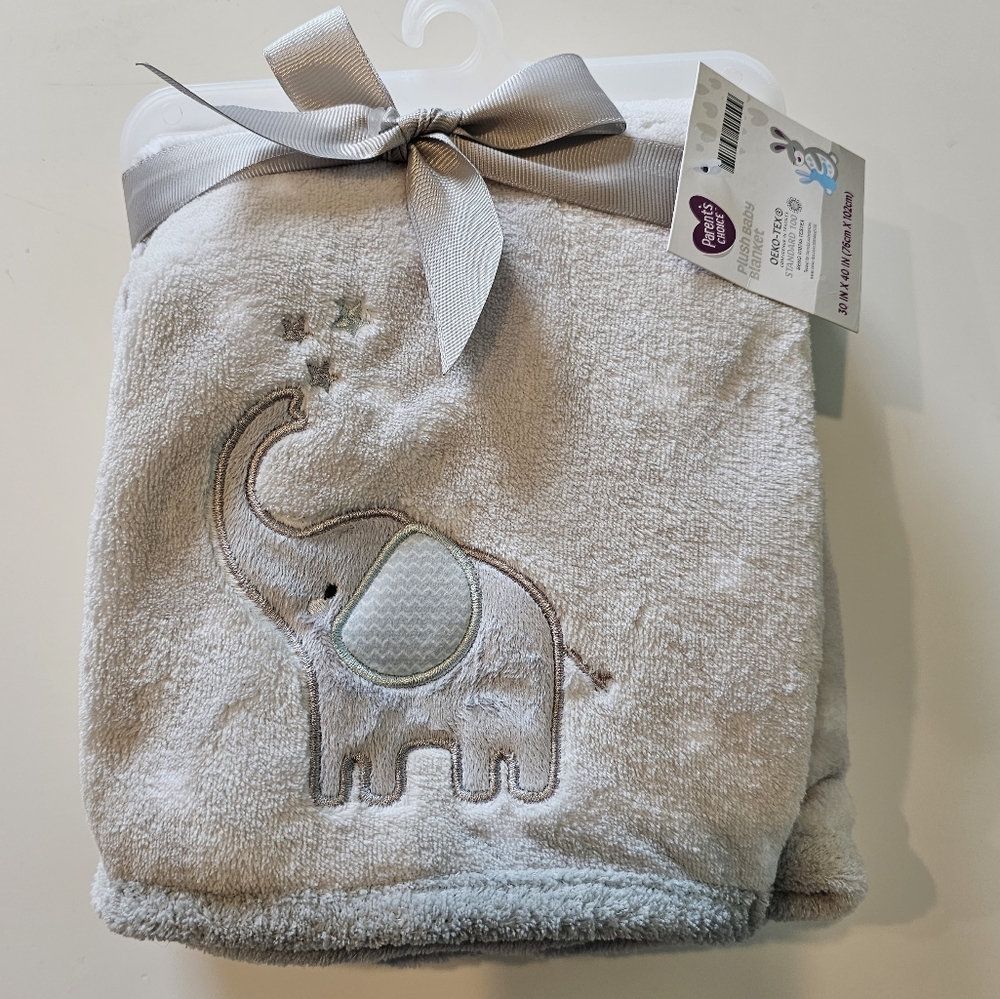 Baby blanket with elephant and stars.